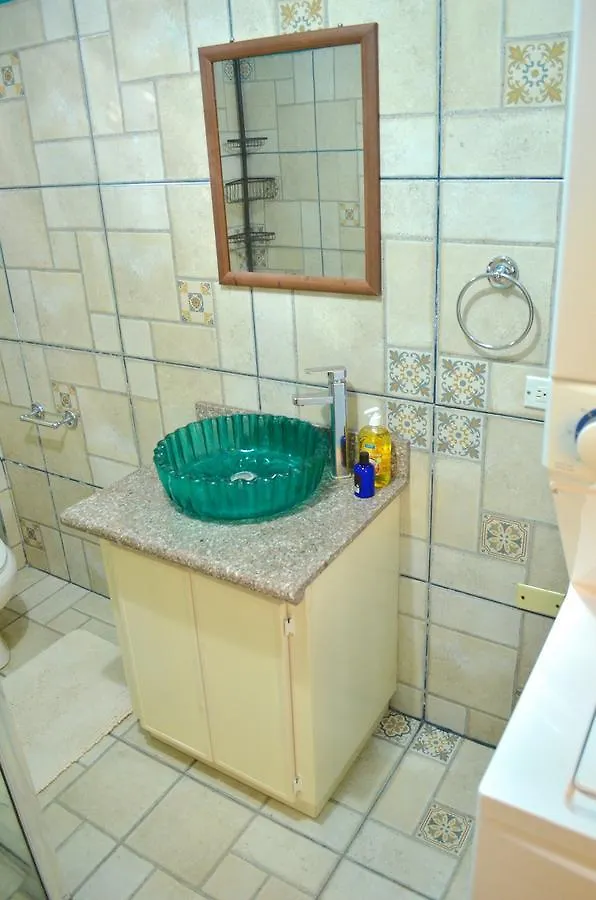 Paradise Place Apartments Mount Irvine 0*,  Τρινιντάντ και Τομπάγκο